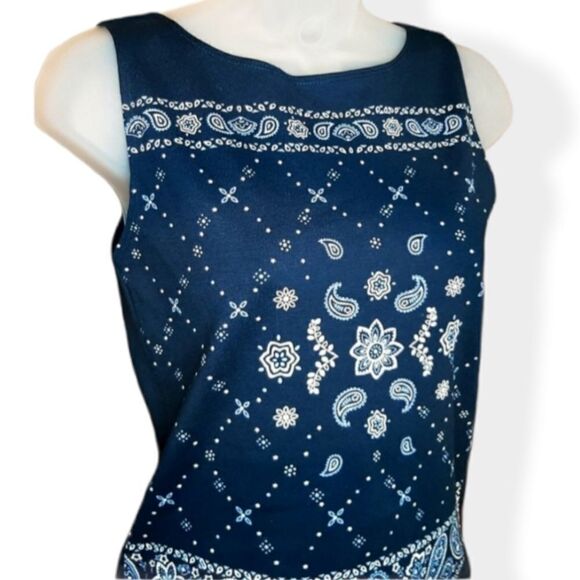 🖤 4/$20 🖤  - Picture 2 of 5